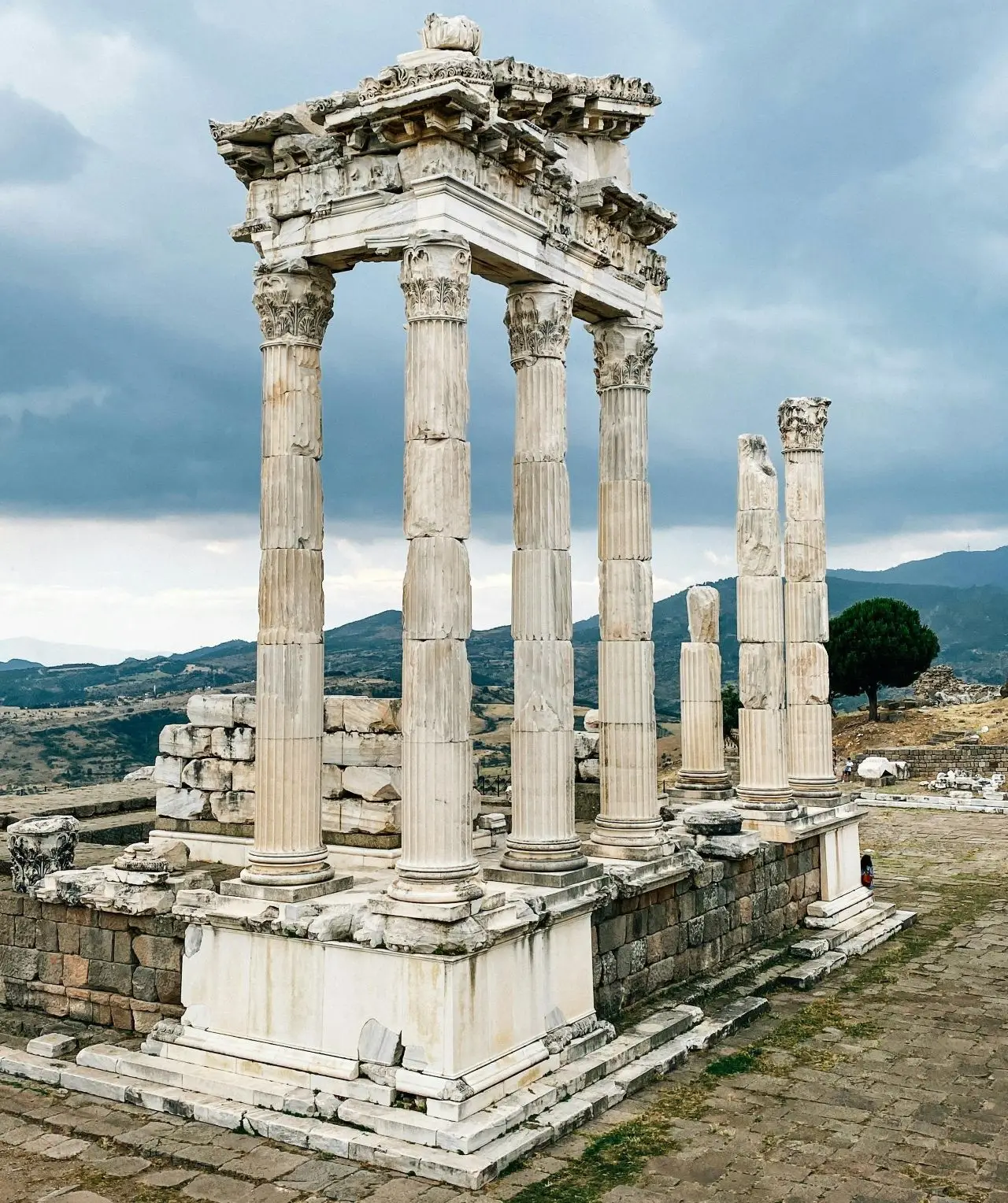 Pergamon Tour